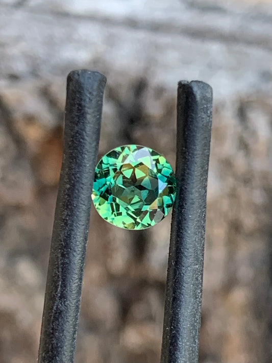 1.05ct Teal Australian Parti Sapphire