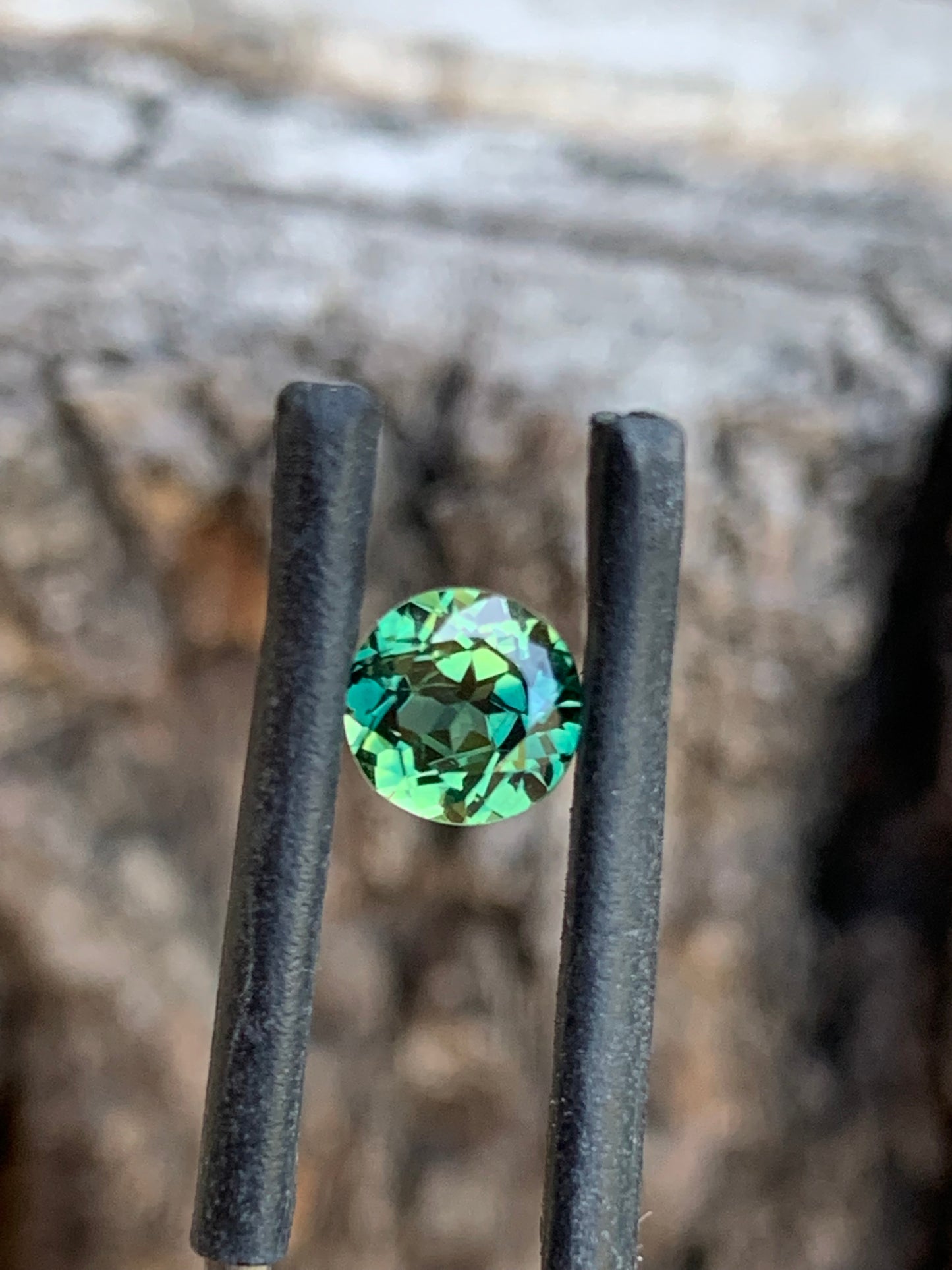 1.05ct Teal Australian Parti Sapphire