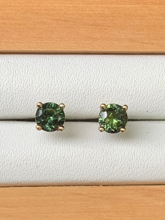 Australian Sapphire Stud Earrings set in yellow gold