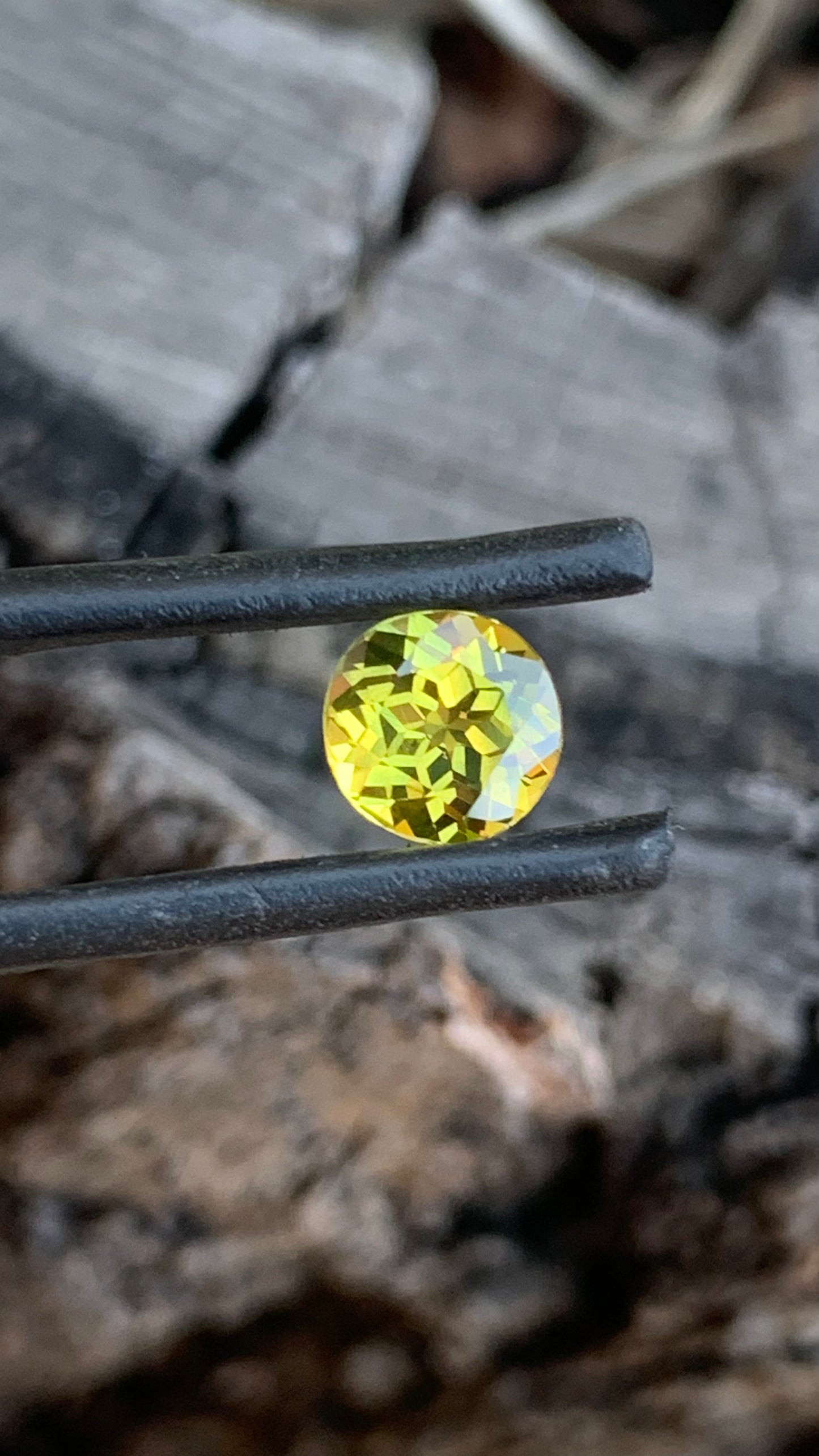 1.95ct eye clean heated Australian sapphire with warm yellow colour