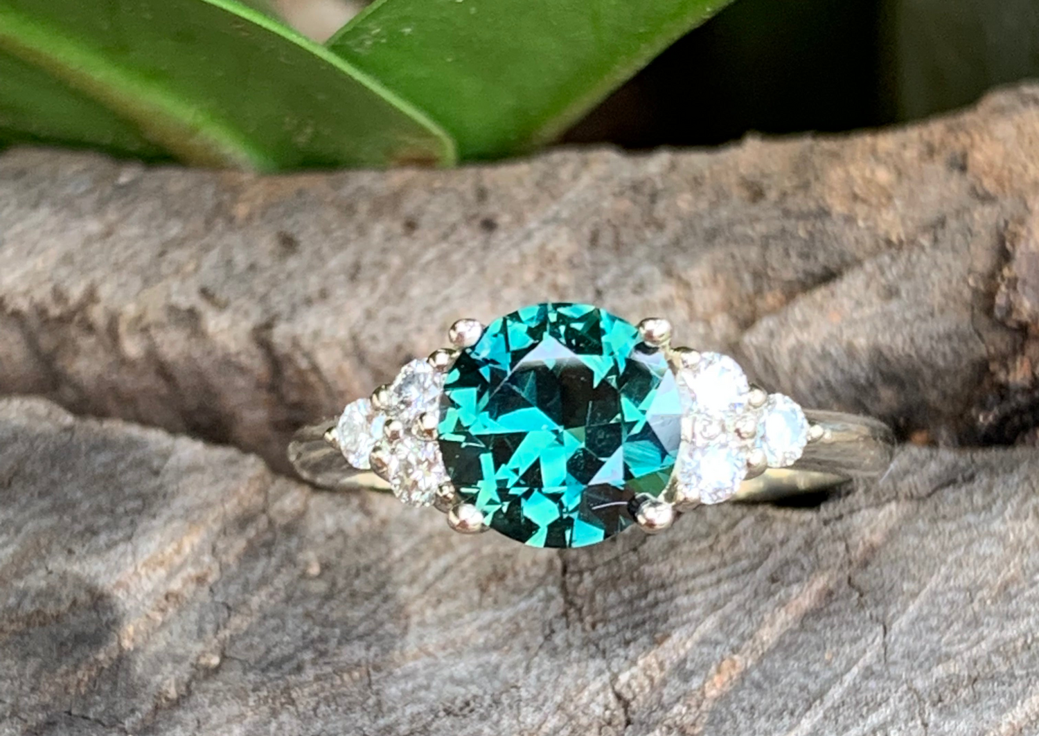 Australian Sapphire Ring Builder