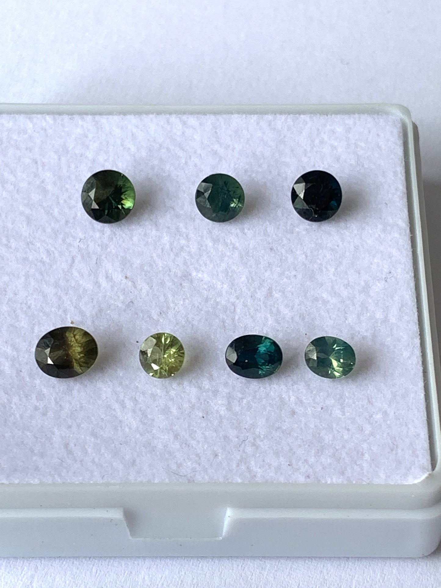 4.22ct Australian Sapphire Parcel