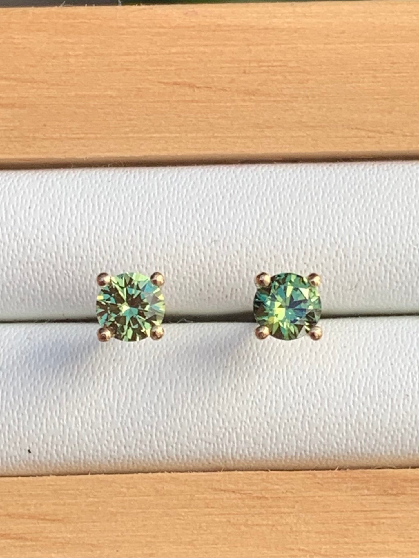 Australian Parti Sapphire Earrings ~ 4mm Gold Studs