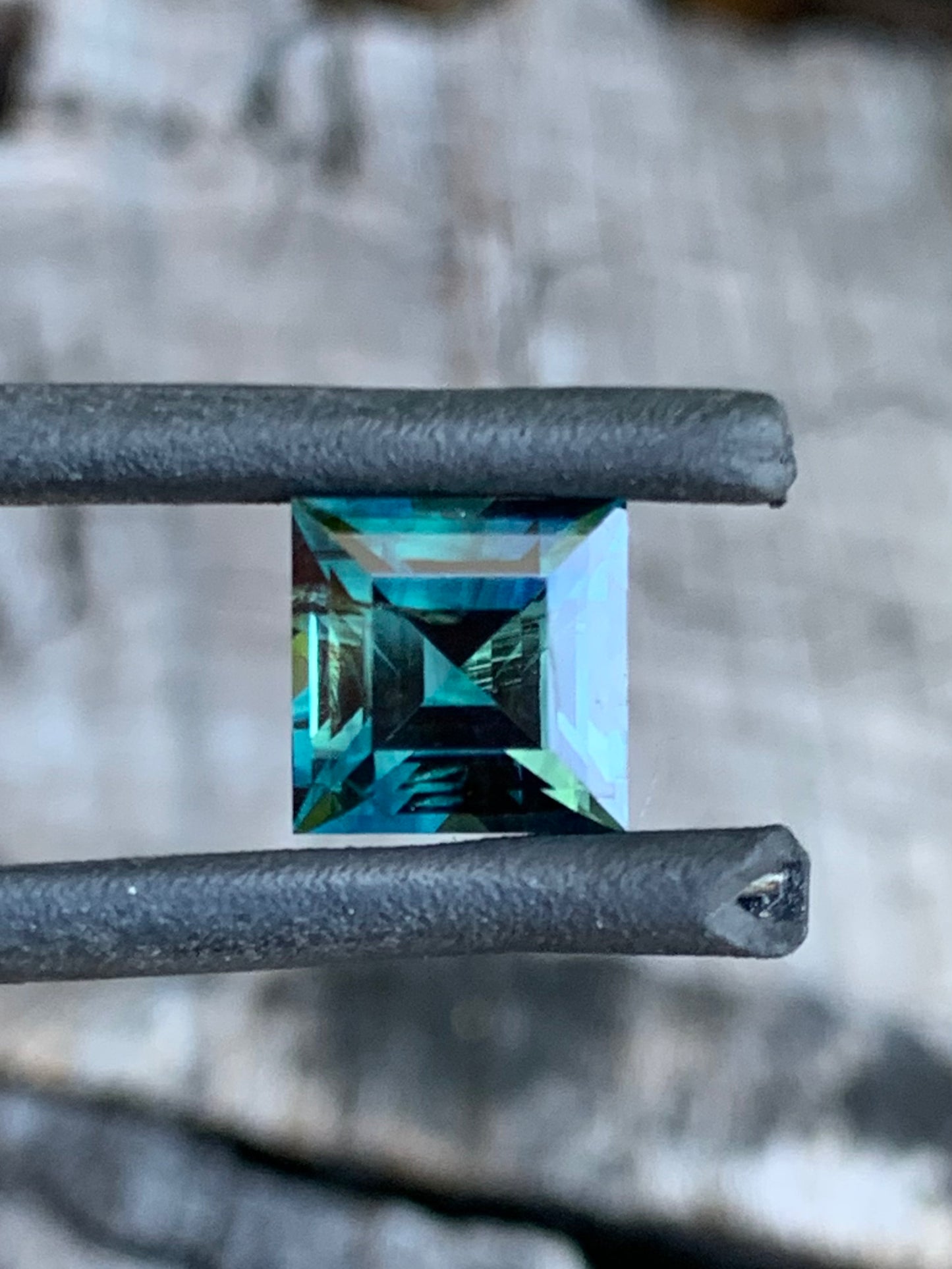 Parti Sapphire