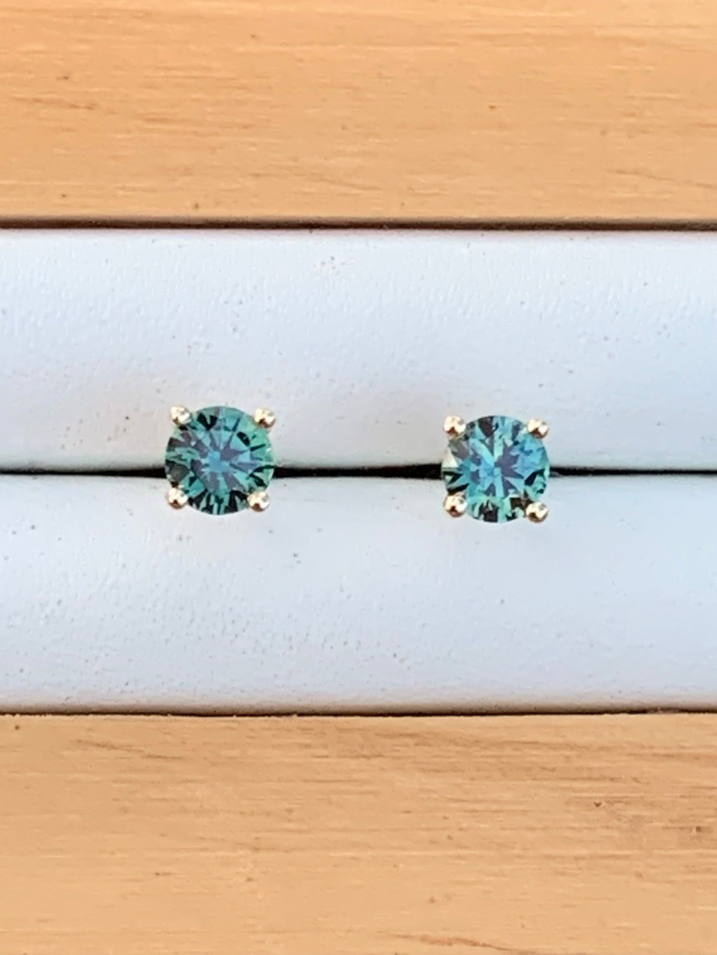 Teal Australian Parti Sapphire Earrings ~ 4mm Gold Studs