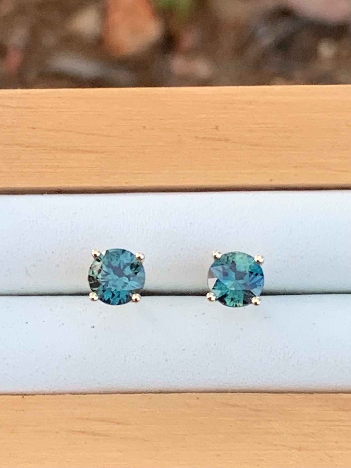 Teal Australian PartiSapphire Earrings ~ 5mm Gold Studs