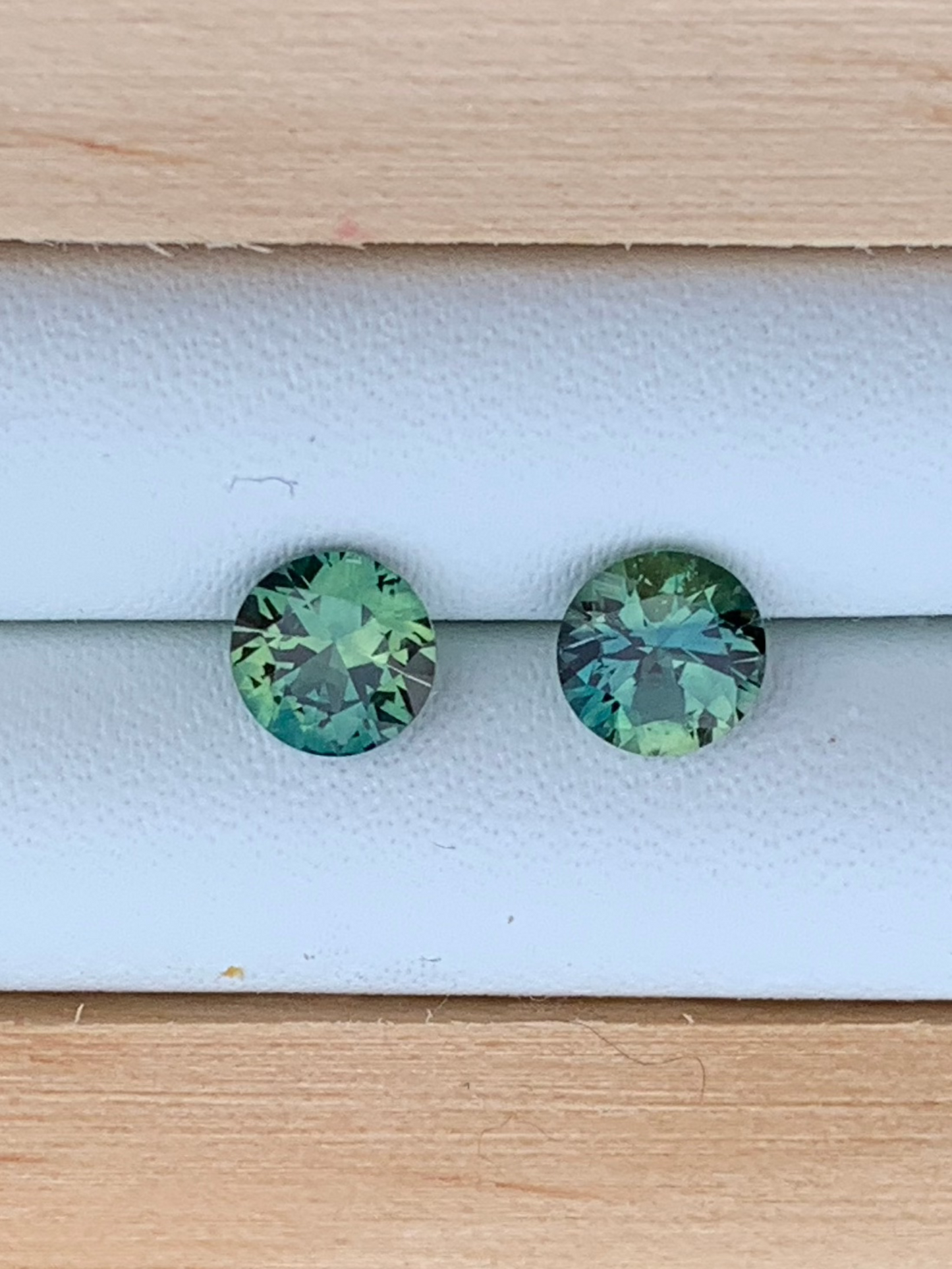 Australian parti sapphire