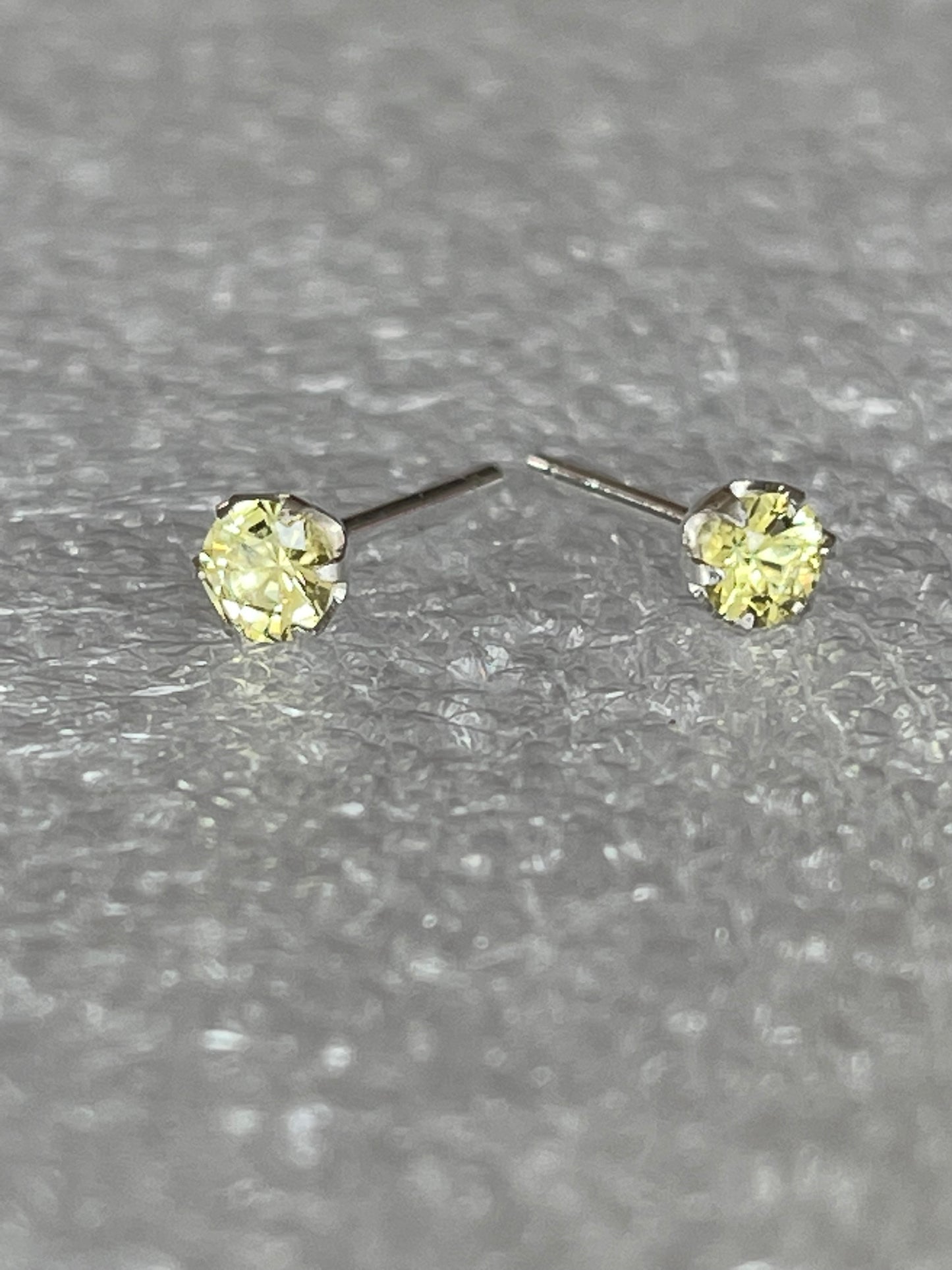 Australian Sapphire Earrings 4mm