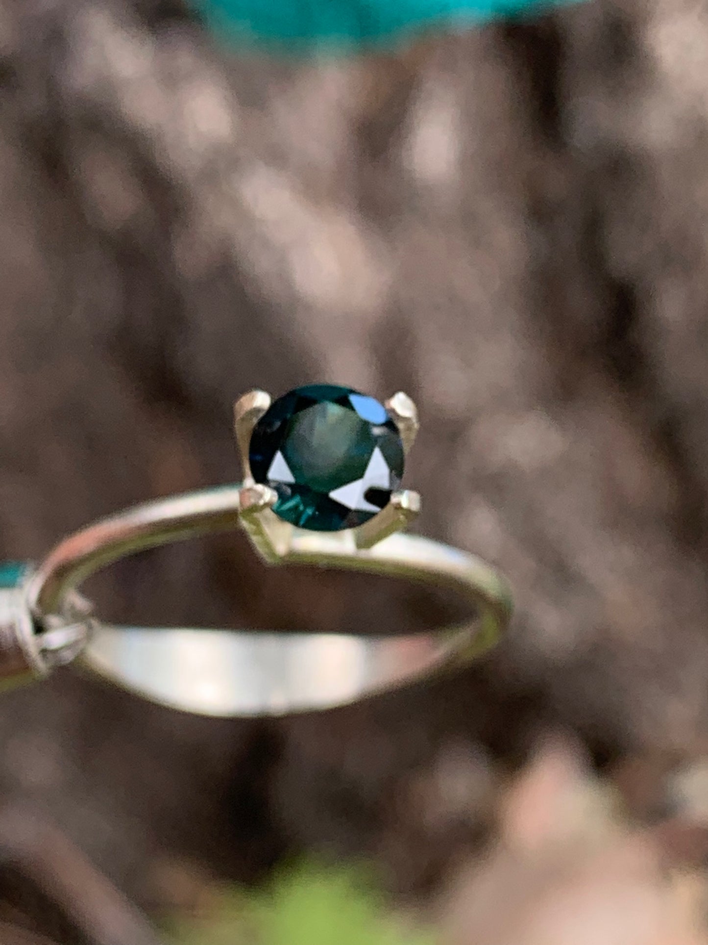 0.8ct Teal Australian Sapphire