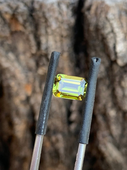 2.92ct Yellow/Green Australian Sapphire