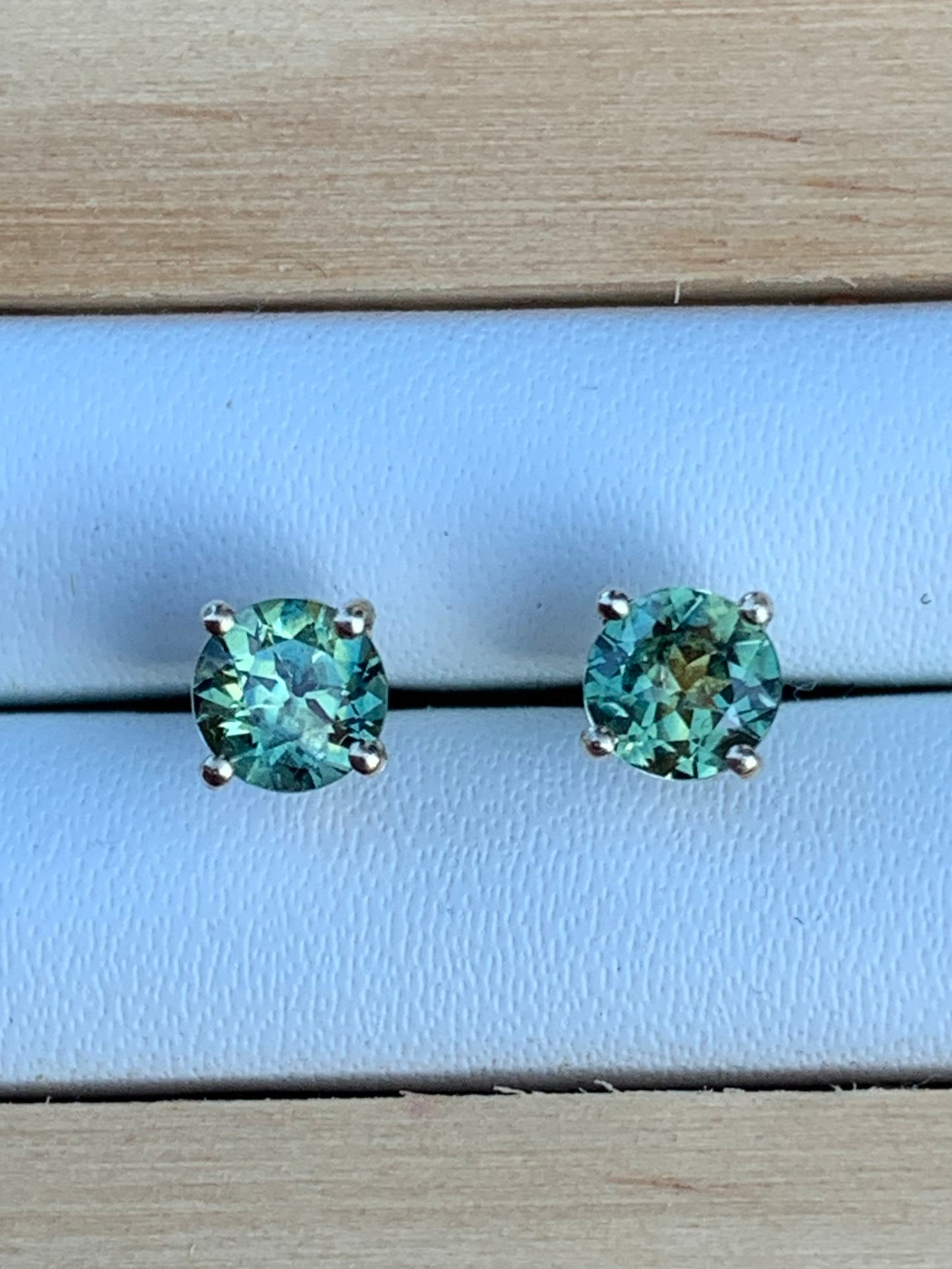 Teal Sapphire Jewellery