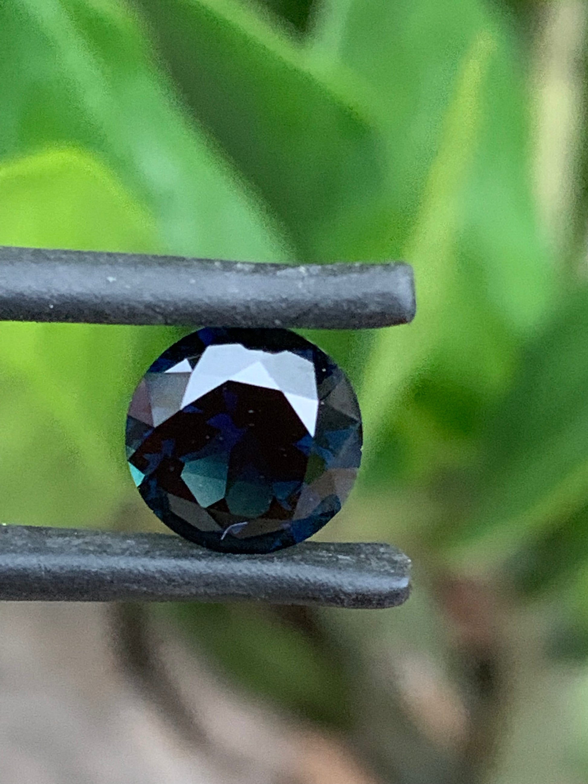 RARE !! SAPHIR BLEU VERT D'AUSTRALIE : 3.8 mm x 3 mm RARE !! SAPHIR BLEU VERT D'AUSTRALIE : 3.8 mm x 3 mm
