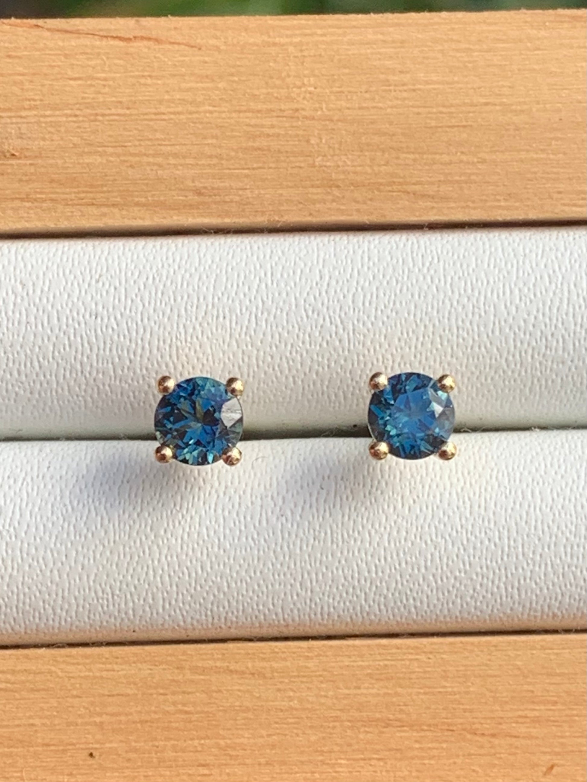 Natural Australian Sapphire earrings