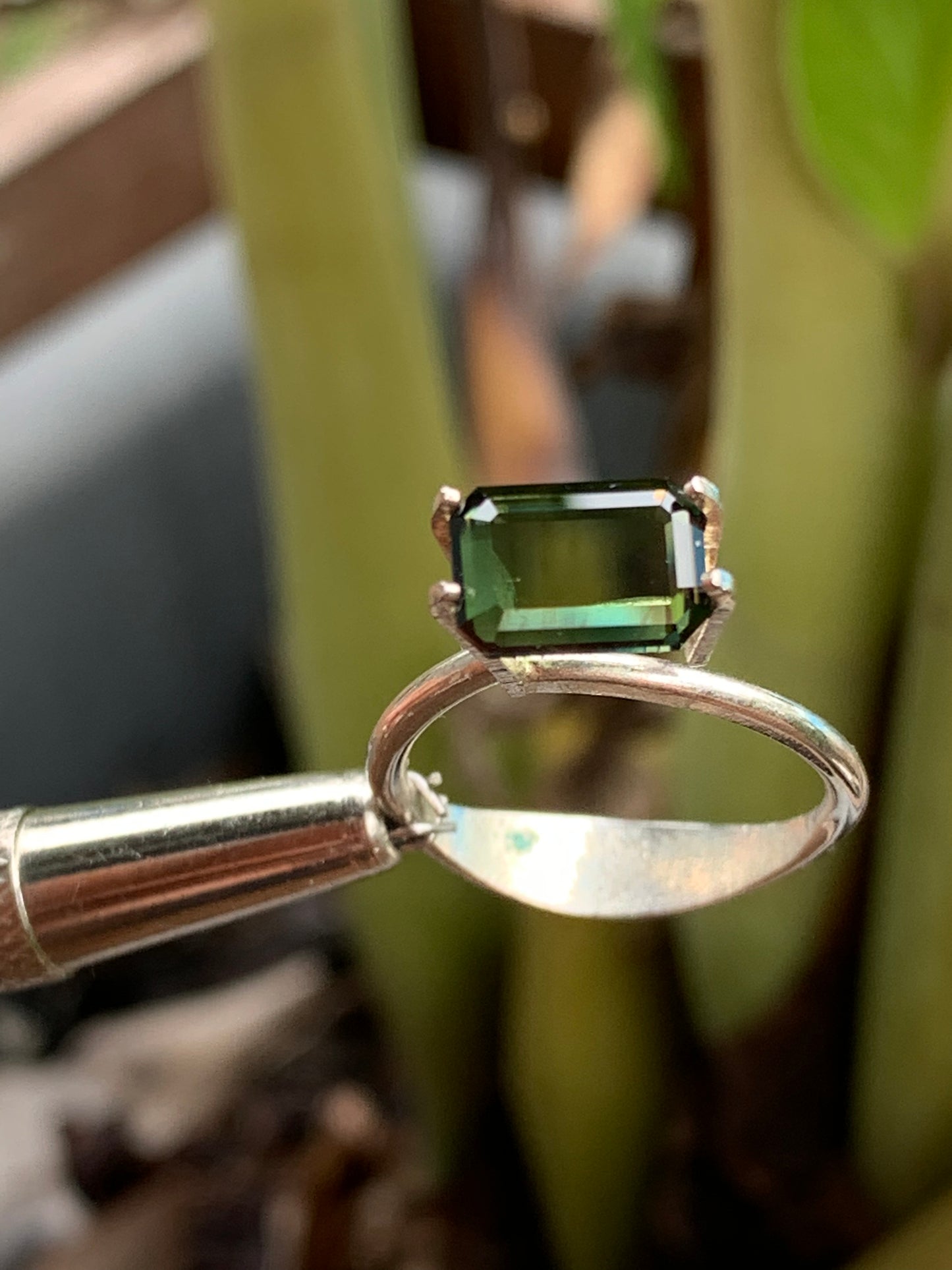 2.6ct Green Australian Sapphire