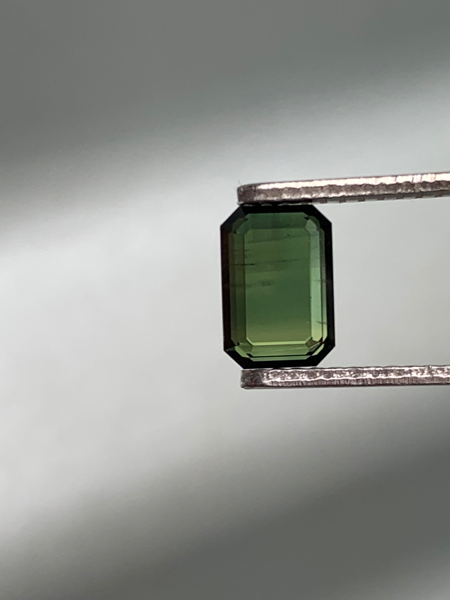 2.6ct Green Australian Sapphire