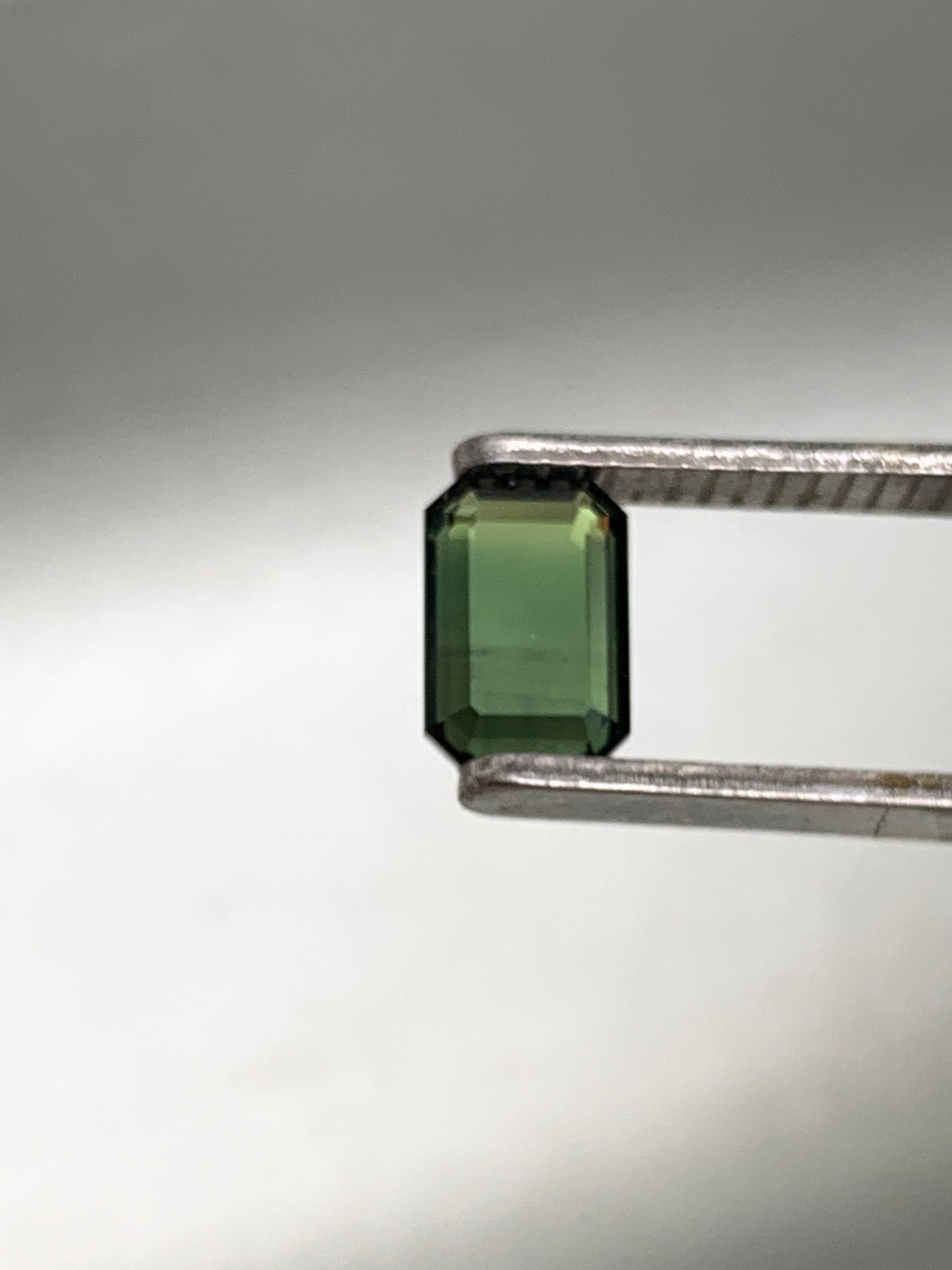 2.6ct Green Australian Sapphire