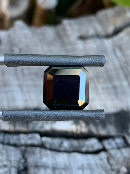 Australian Spinel