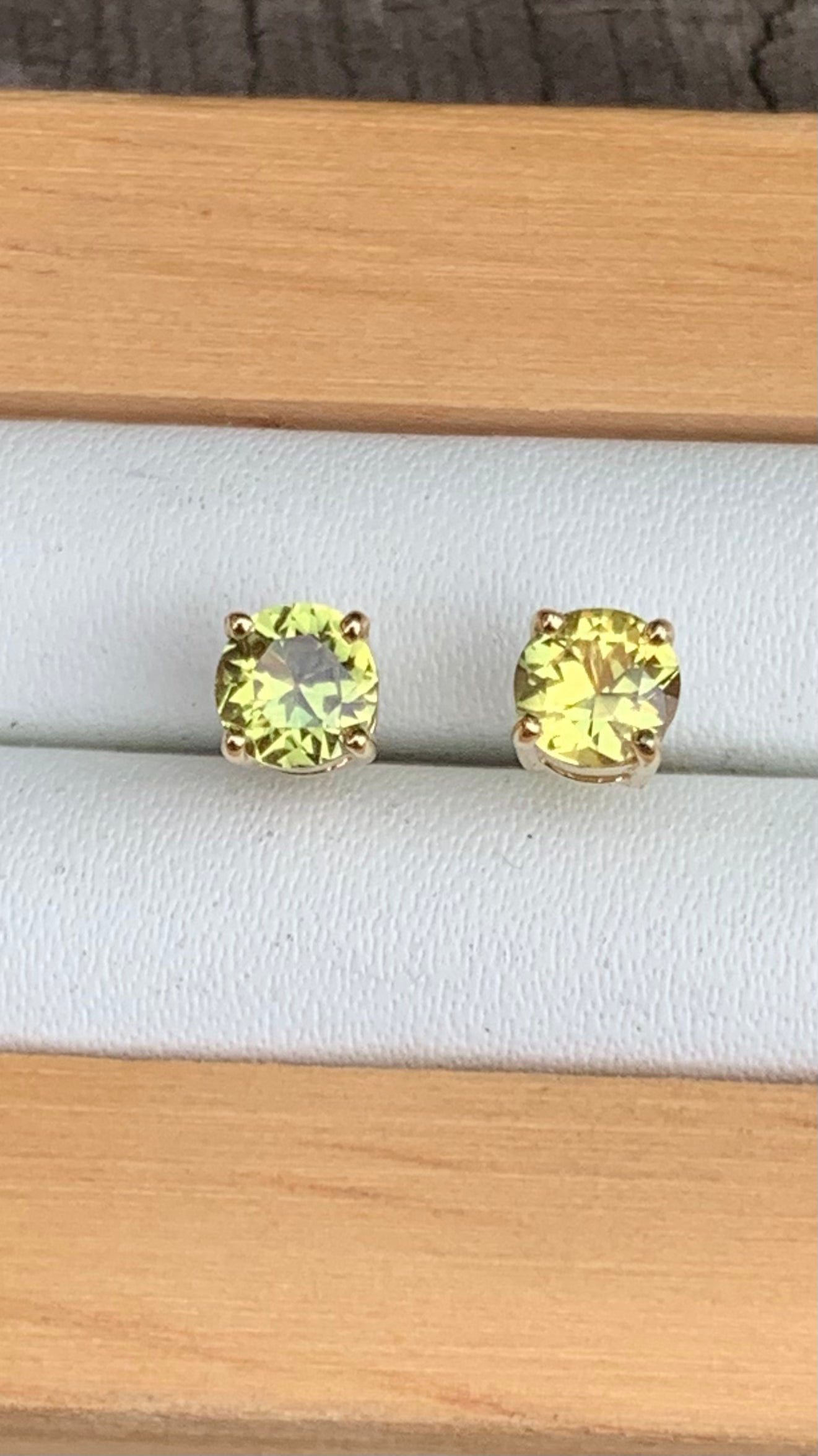 Australian Sapphire Stud earrings