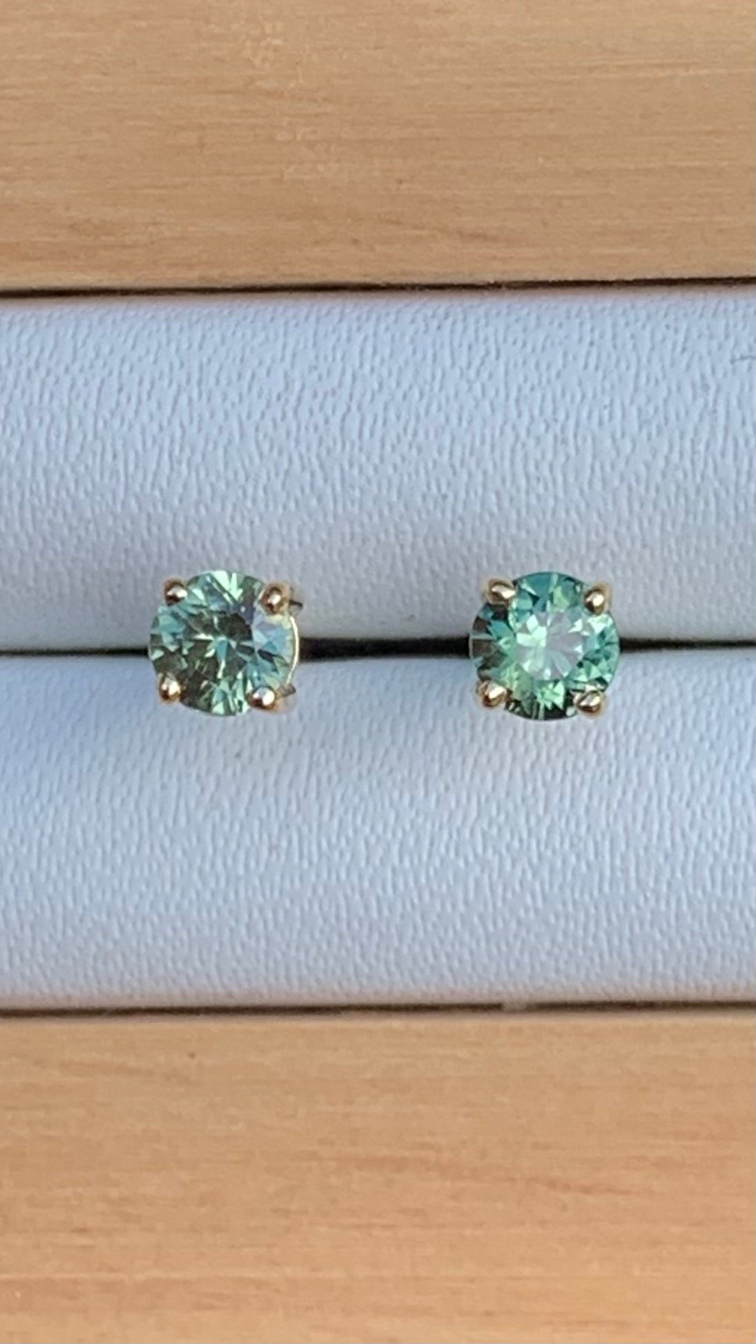 Light Green Australian Sapphire Earrings ~ 3.5mm Gold Studs
