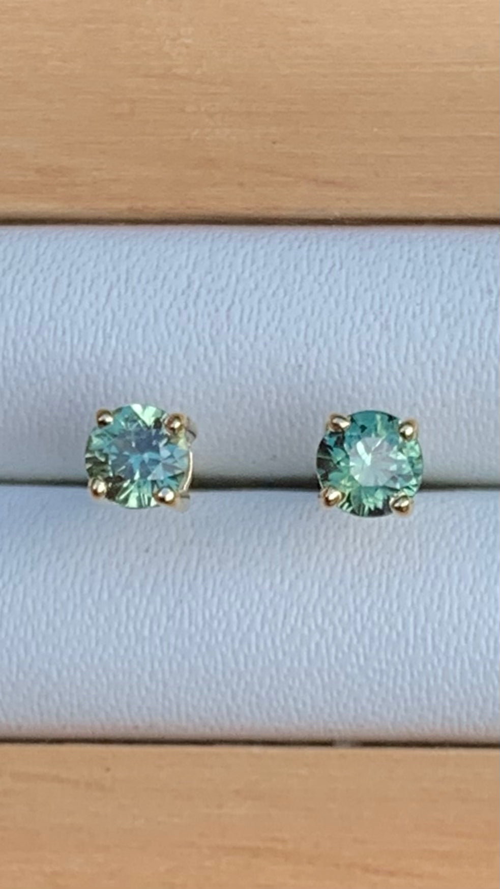 Light Green Australian Sapphire Earrings ~ 3.5mm Gold Studs