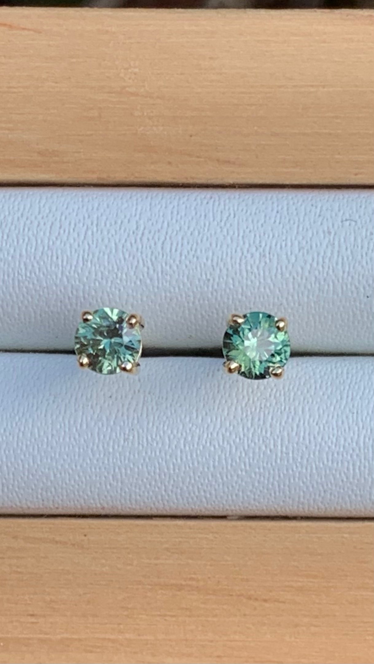 Light Green Australian Sapphire Earrings ~ 3.5mm Gold Studs