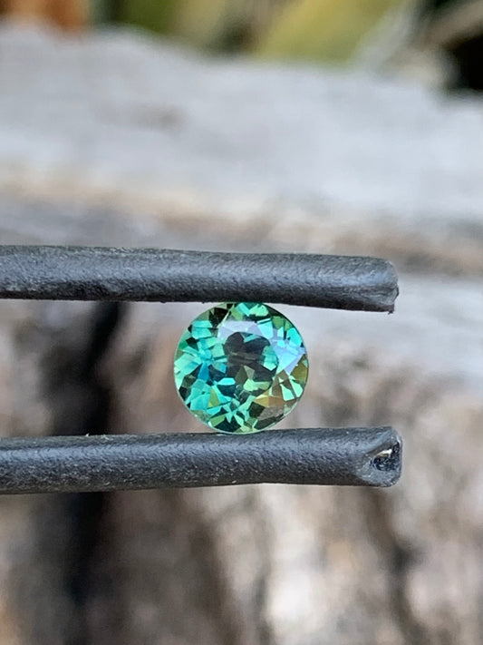 1.02ct Teal Australian Parti Sapphire
