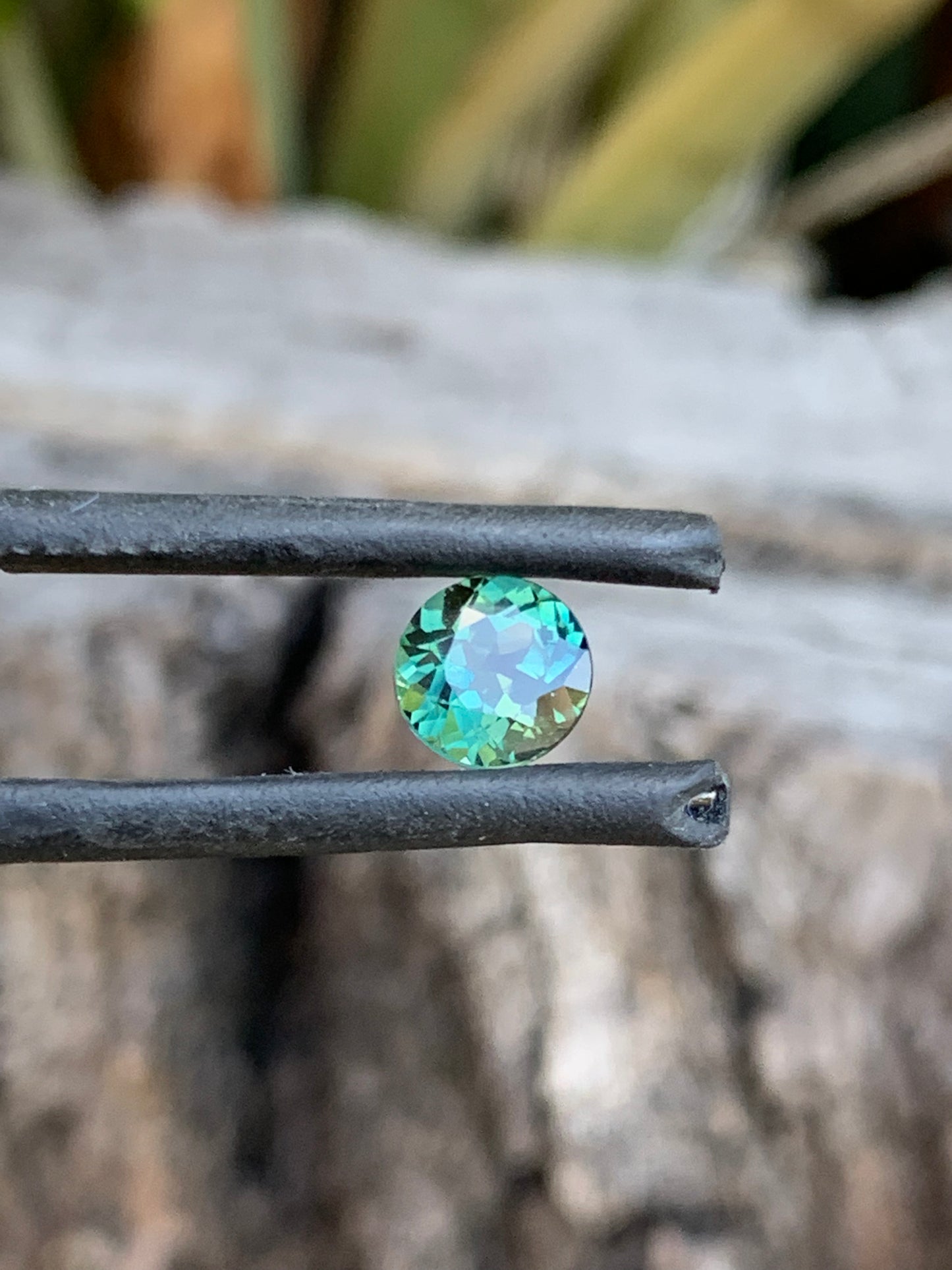 1.02ct Teal Australian Parti Sapphire