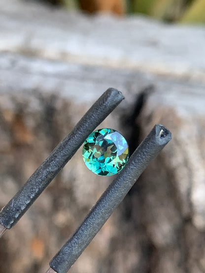 1.02ct Teal Australian Parti Sapphire