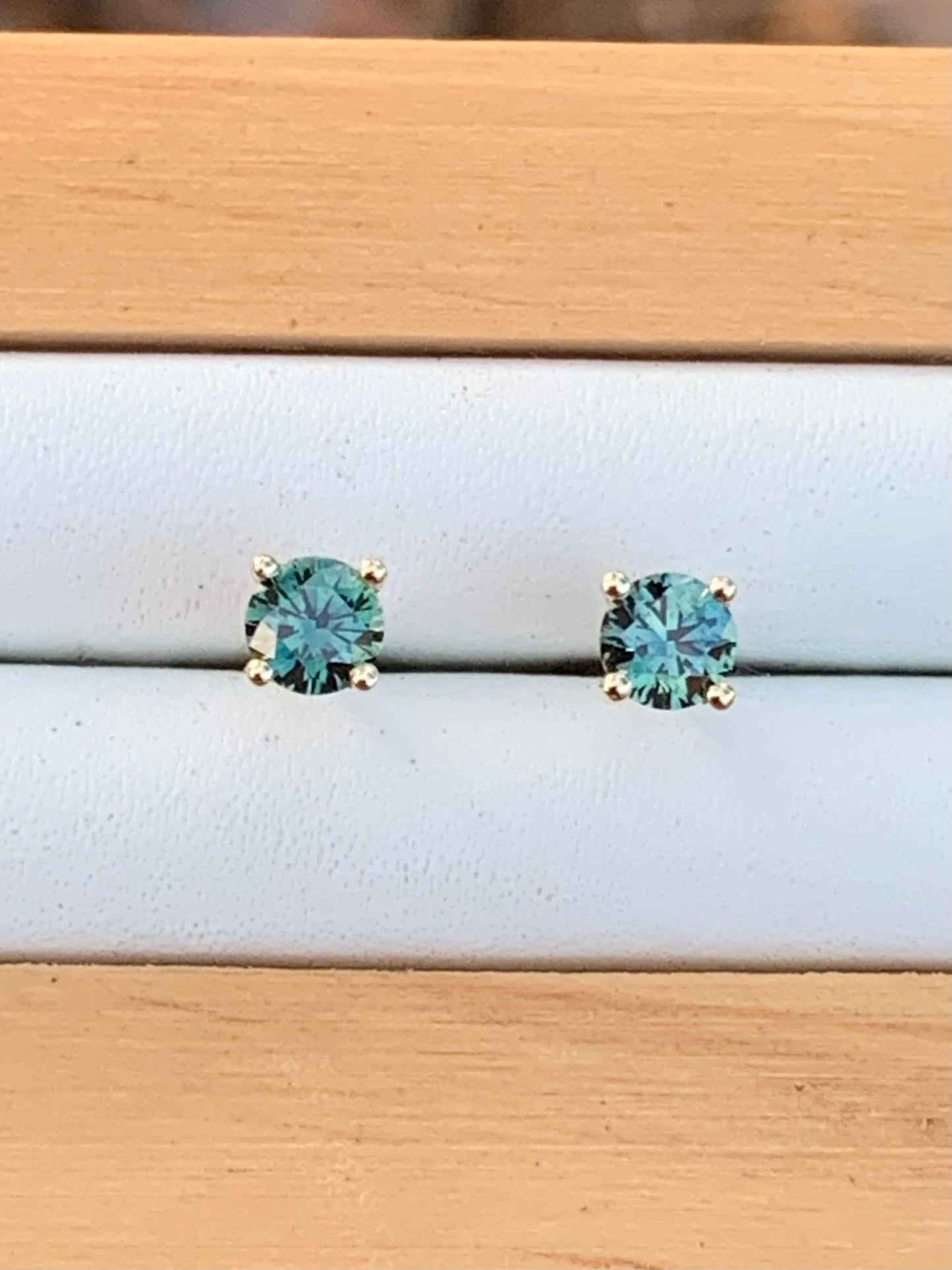 Teal Australian Parti Sapphire Earrings ~ 4mm Gold Studs