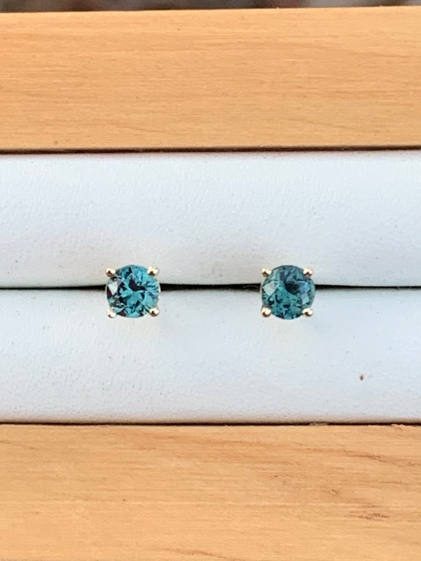 Blue Australian Sapphire Earrings ~ 3.5mm Gold Studs