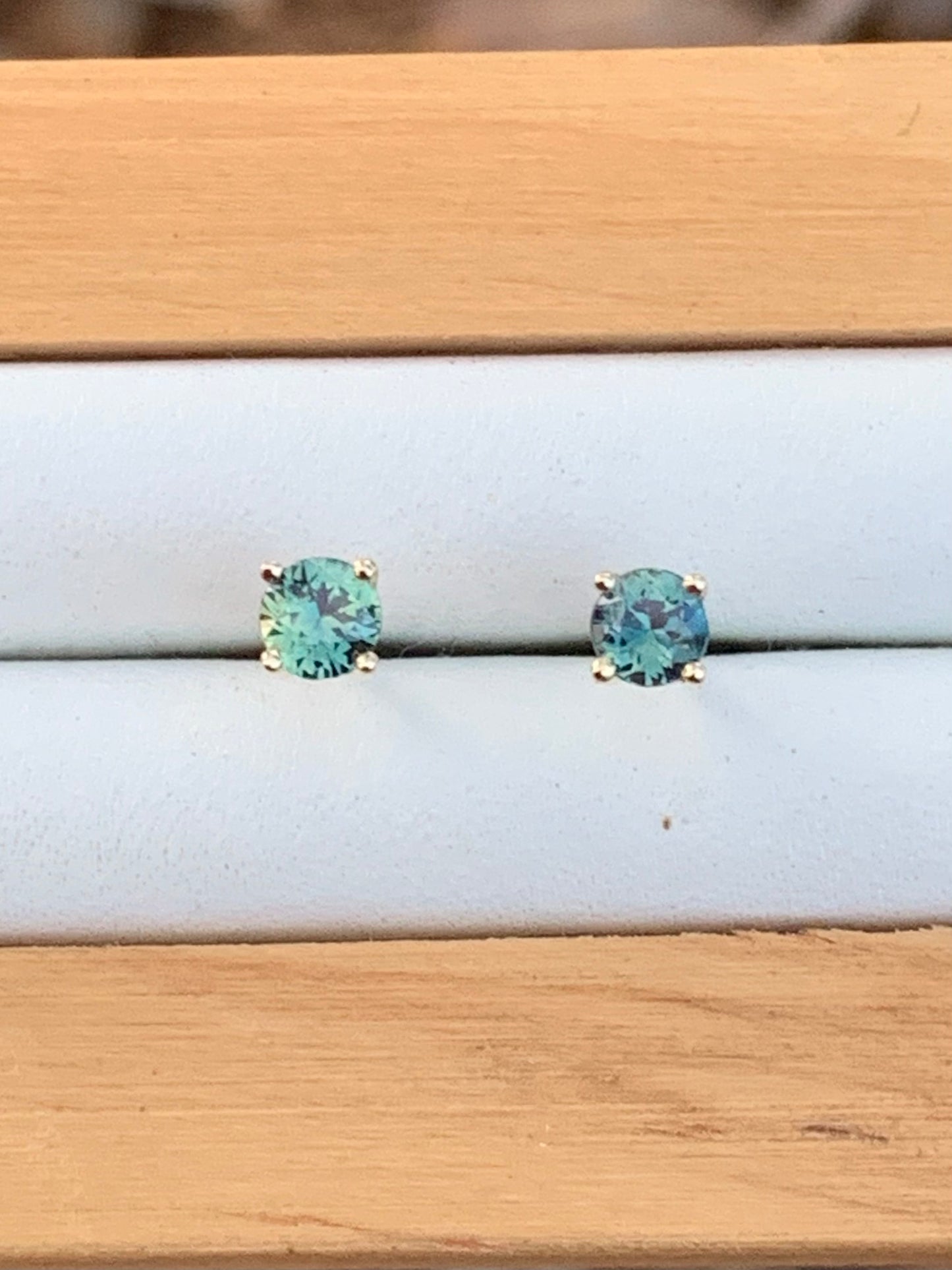 Australian Parti Sapphire Earrings ~ 3.5mm Gold Studs