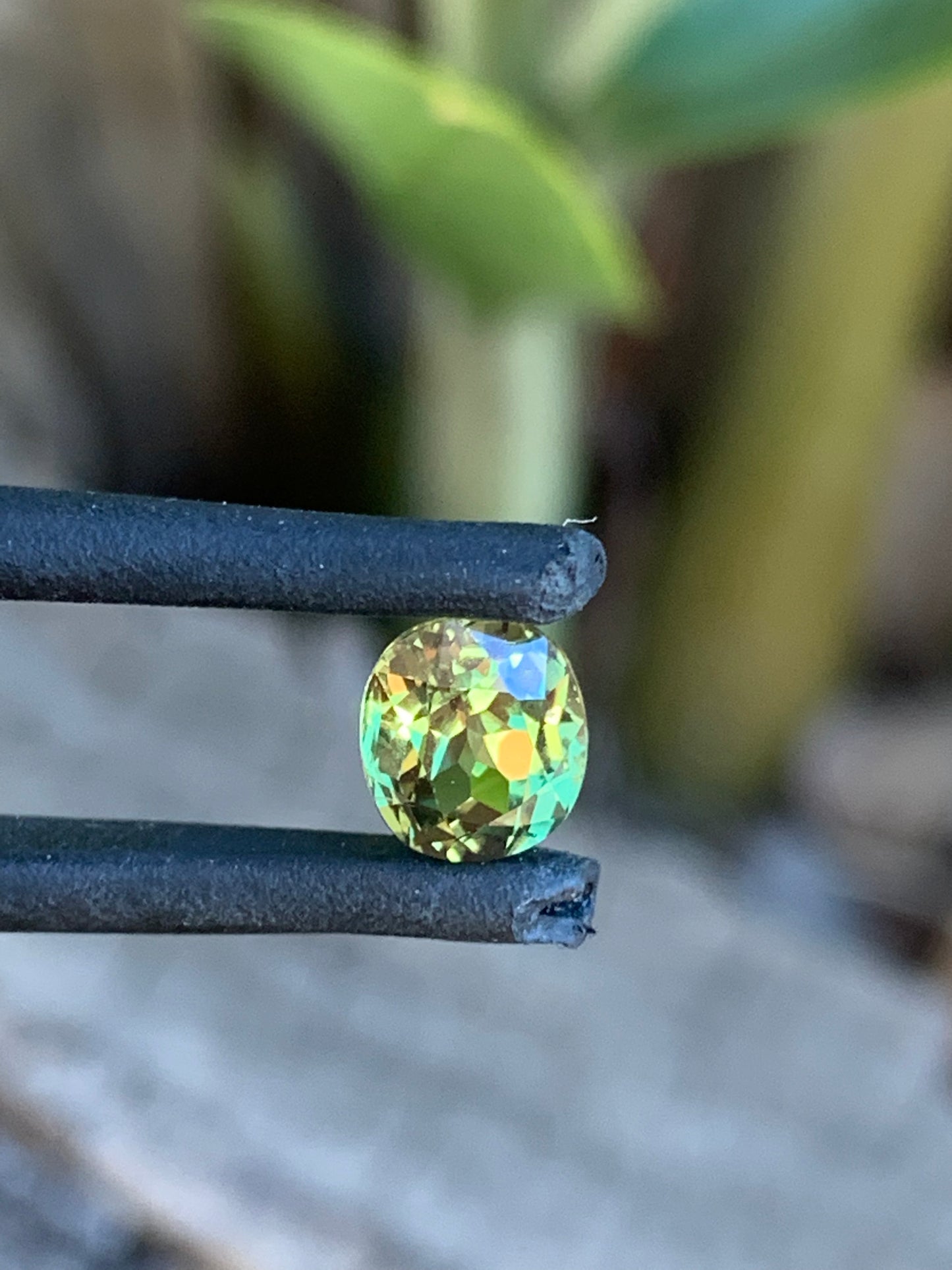 1.1ct Yellow/Green Australian Parti Sapphire