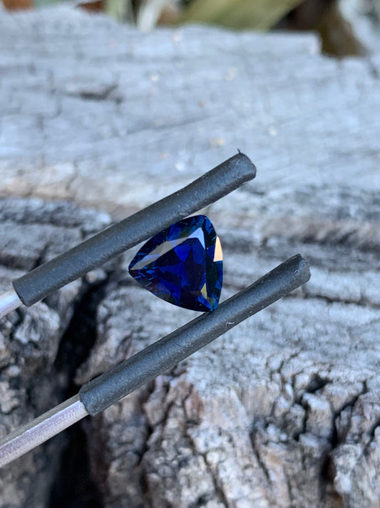 Close-up of 2.23ct royal blue Australian sapphire highlighting colour and brilliance