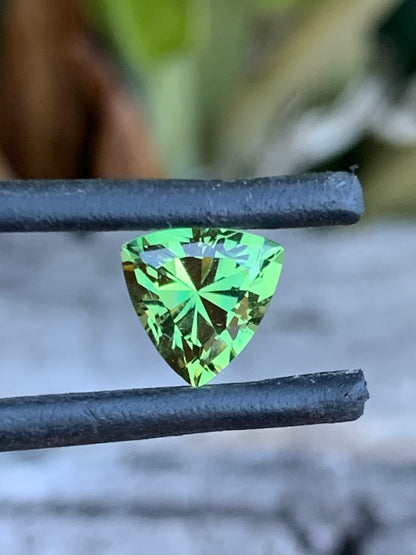 1.86ct Australian sapphire with fresh green hue