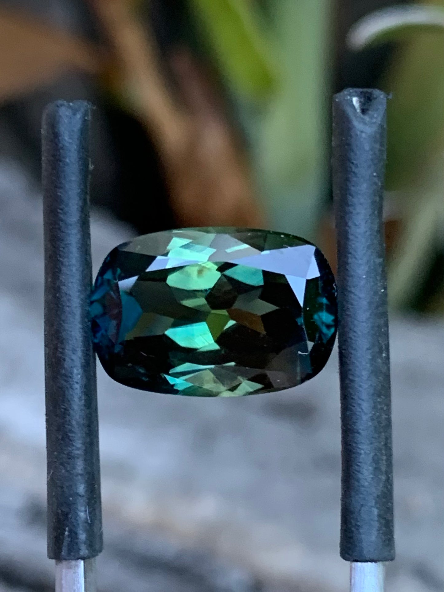 Large parti sapphire featuring dramatic colour contrast