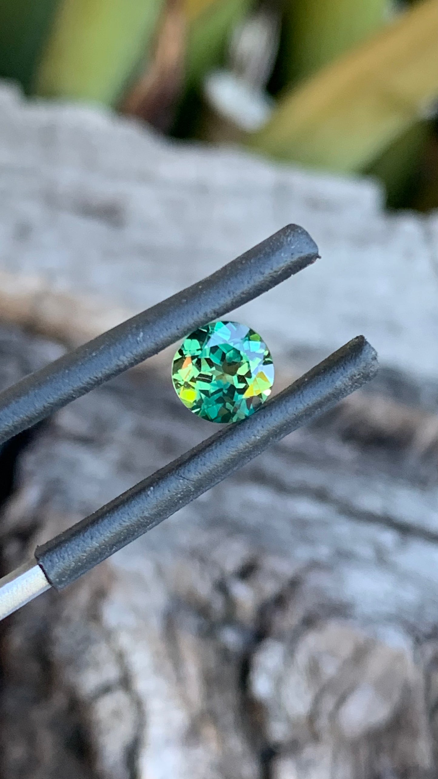 0.94ct  Australian Parti Sapphire