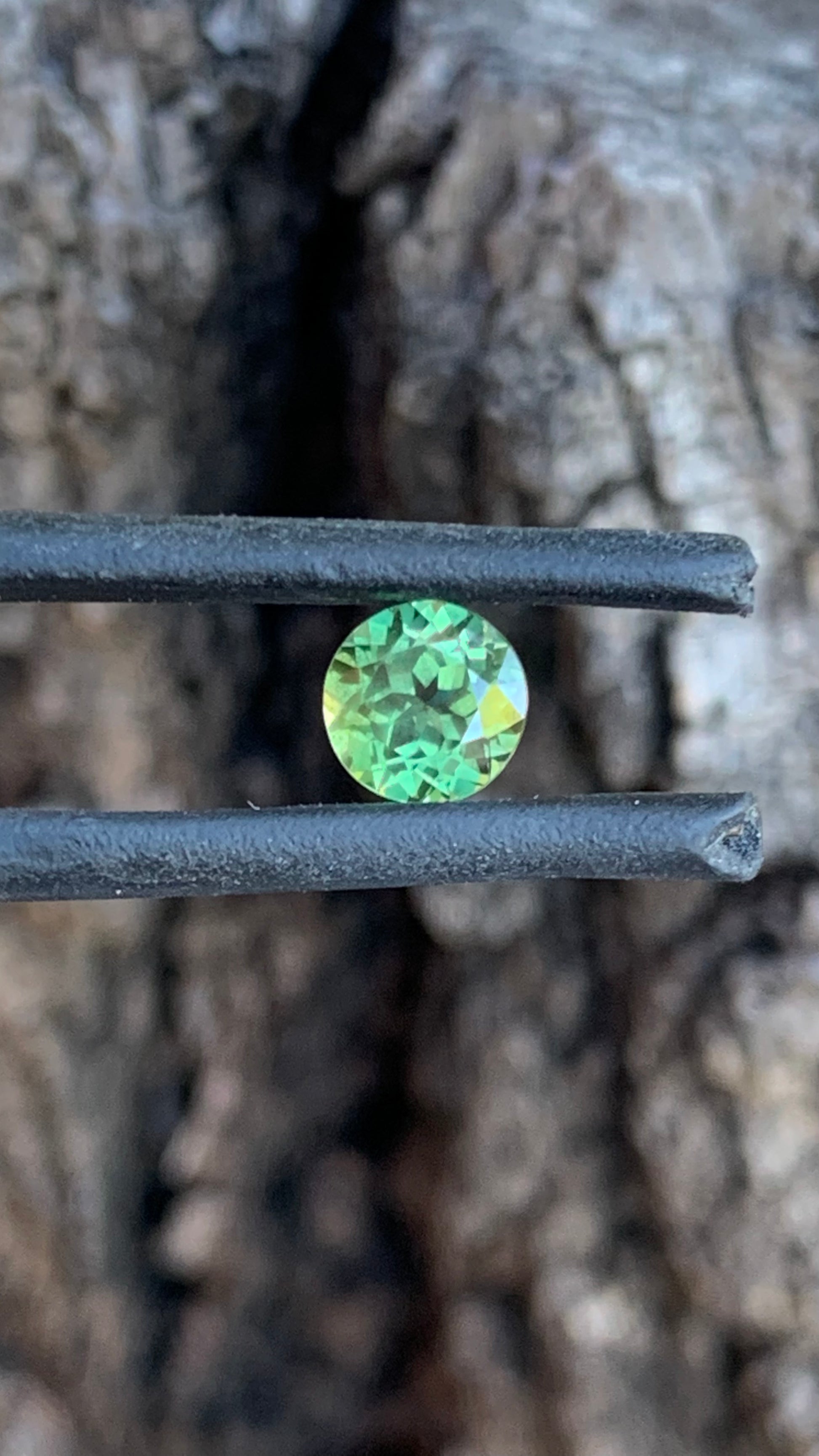 Light green Australian sapphire, 1.06ct