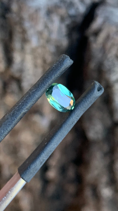 0.62ct  Teal Australian Sapphire
