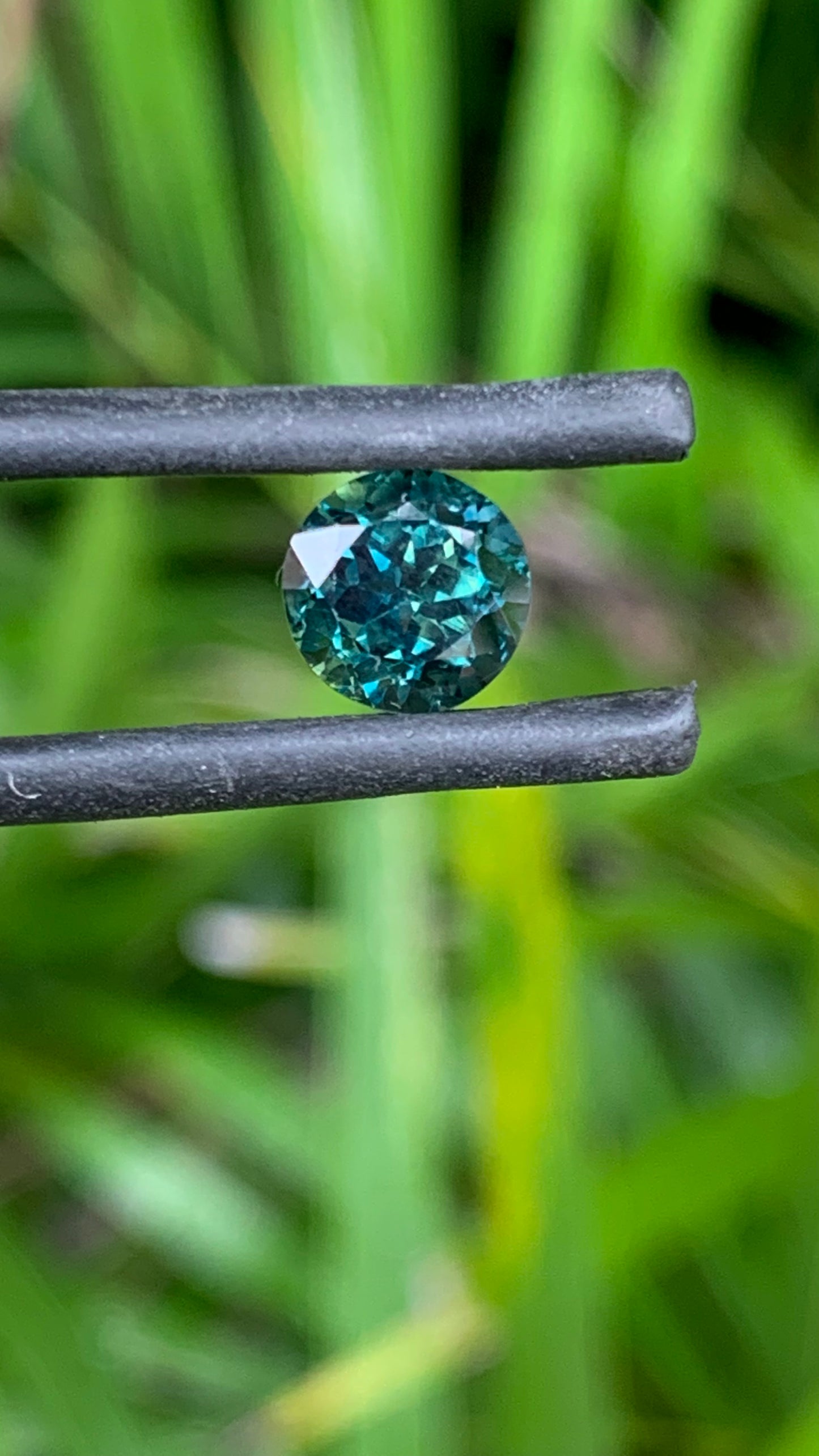 1.73ct Teal Australian Parti Sapphire