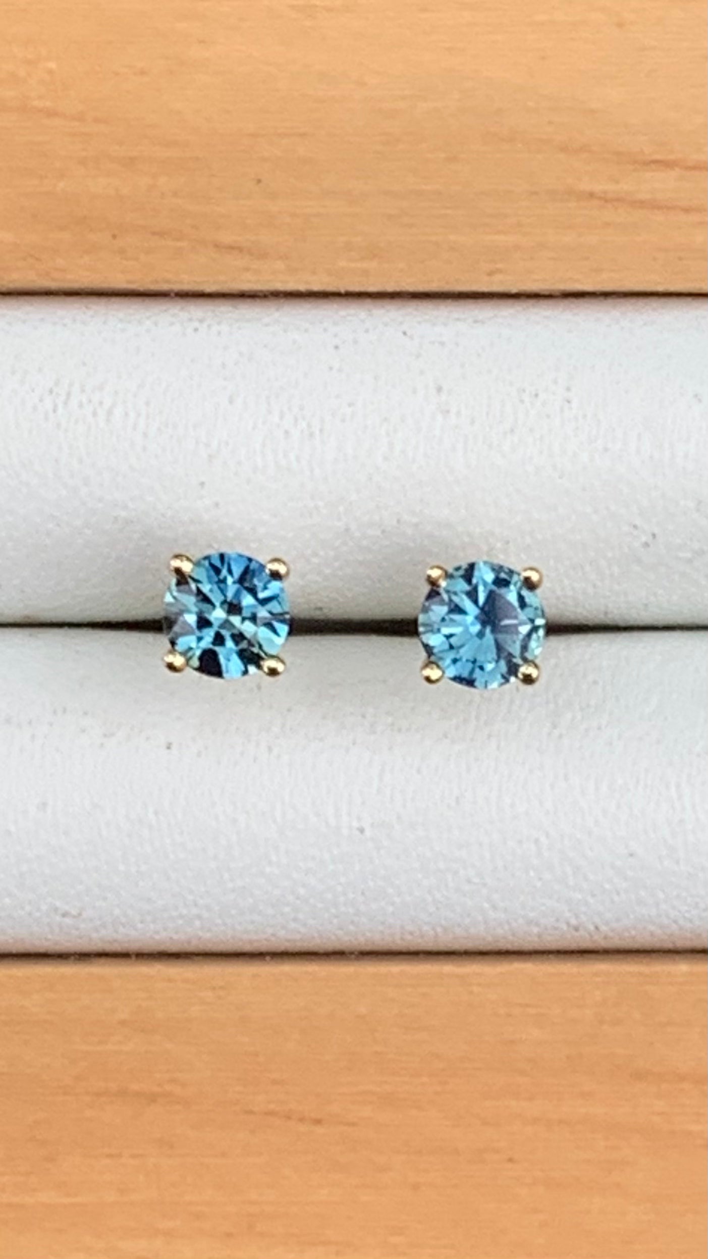 Light Blue Australian Sapphire Earrings ~ 3.5mm Gold Studs
