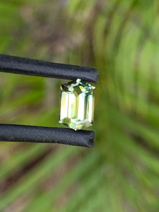 elongated hex Australian parti sapphire yellow and blue natural gemstone 1.36ct