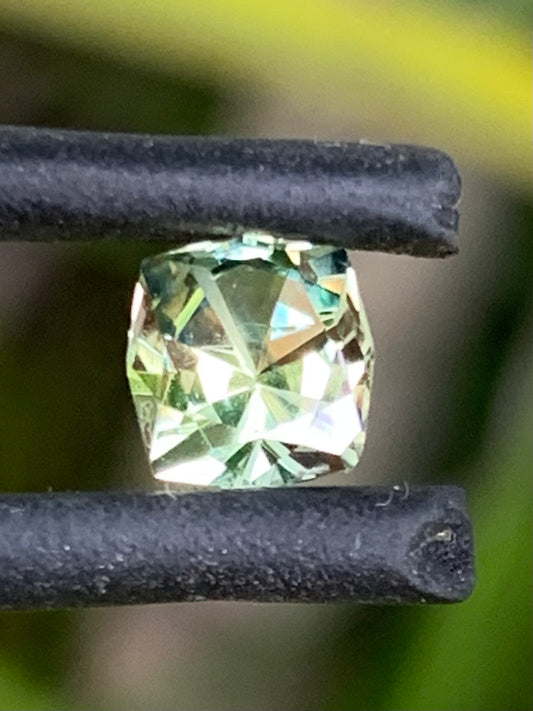 square brilliant Australian parti sapphire bright yellow and green natural gemstone