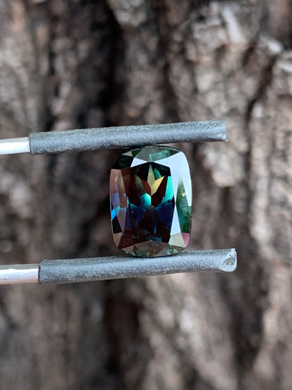 close up 7.64ct parti sapphire unheated Queensland gemstone cushion cut