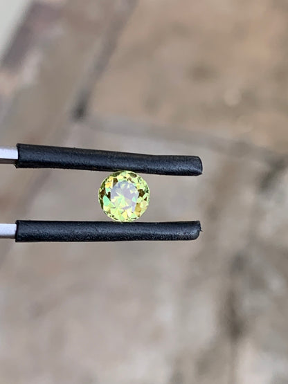 1.38ct unheated yellow sapphire from Australia