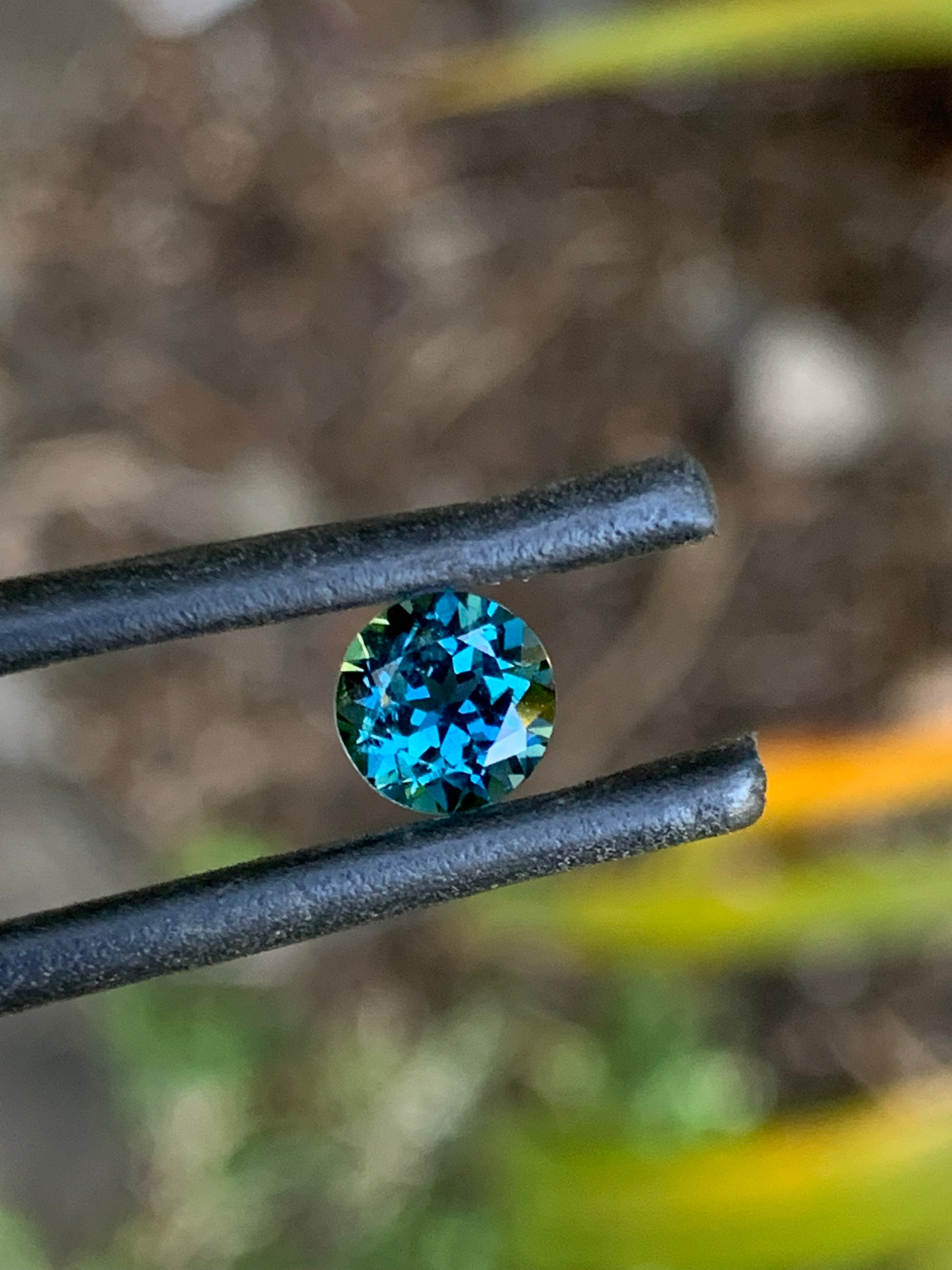 Unheated round blue sapphire suitable for bespoke jewellery