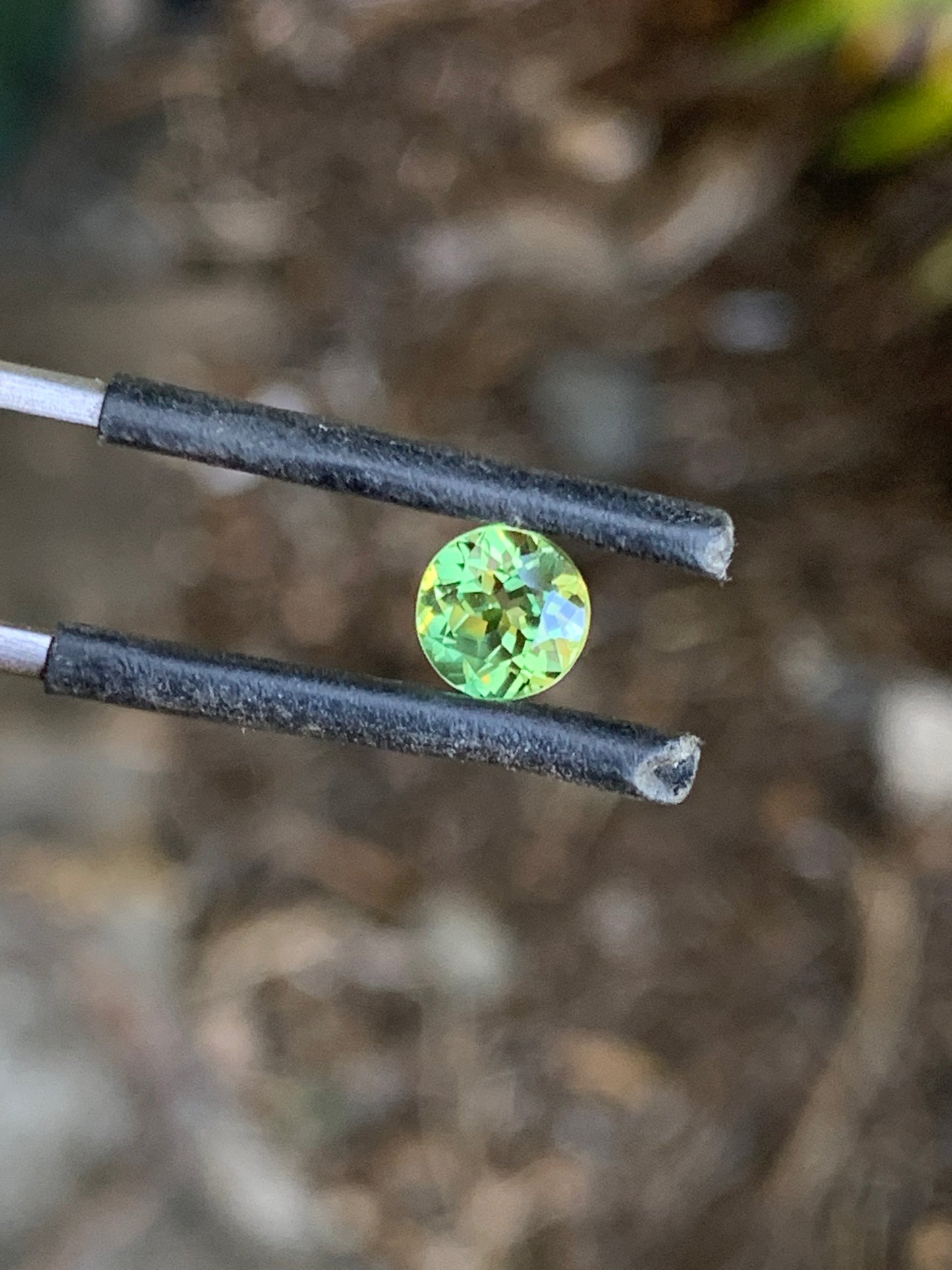 1.09ct Lime Green Australian Sapphire