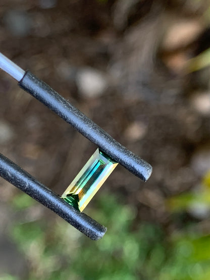 Natural Australian sapphire with yellow and green bi-colour zoning