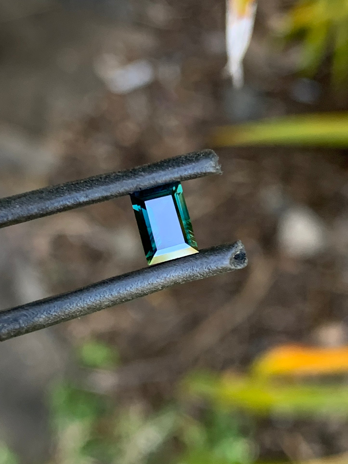 0.81ct Dark Teal Australian Sapphire