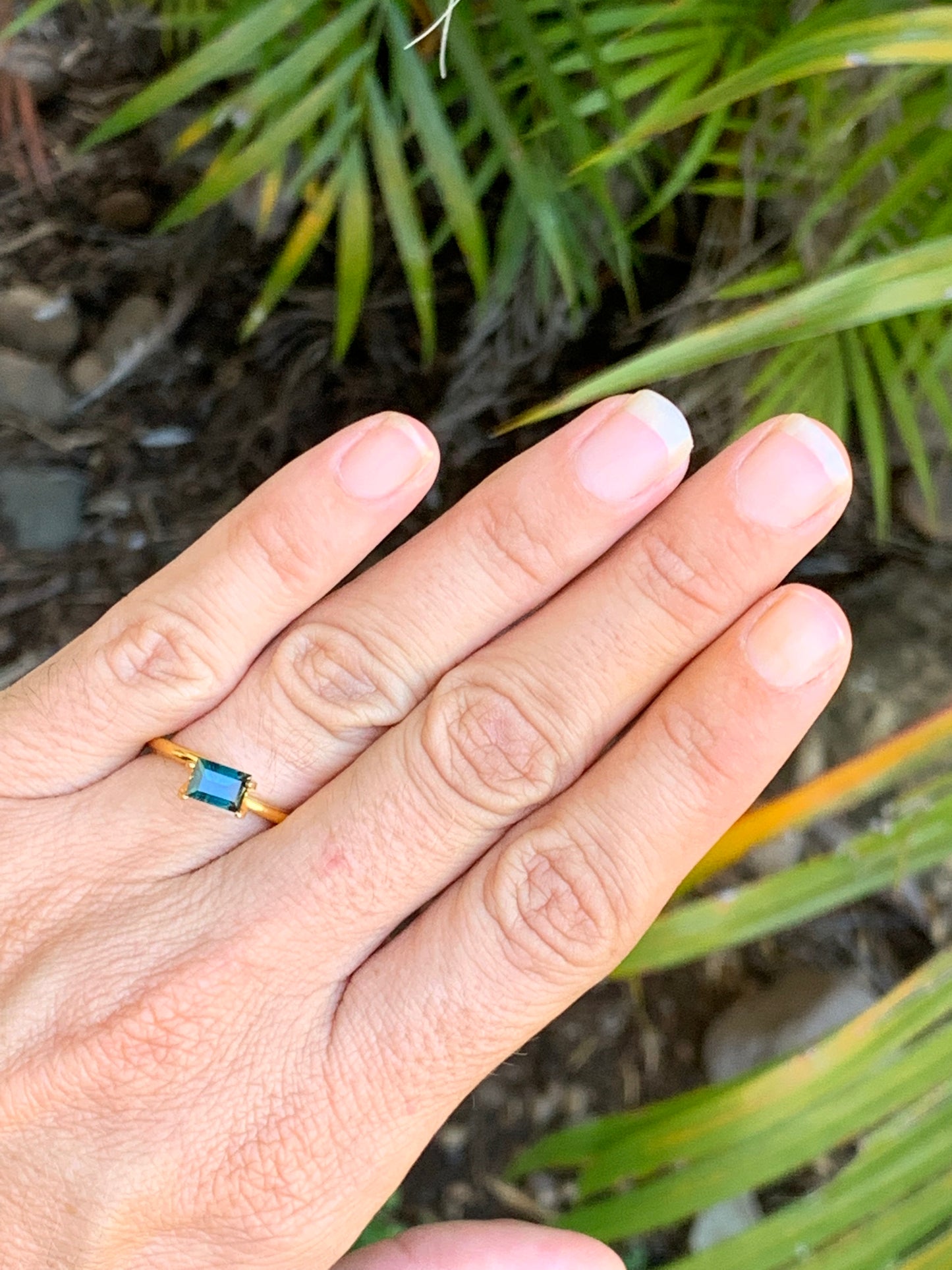 0.81ct Dark Teal Australian Sapphire