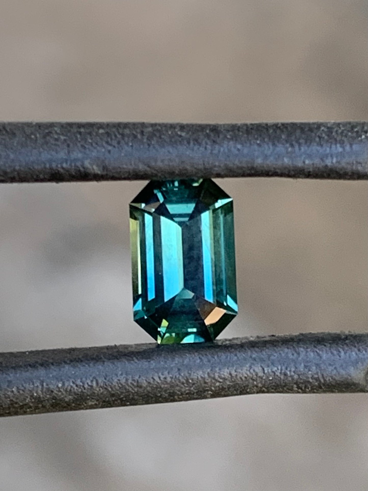 0.86ct Teal Australian Sapphire